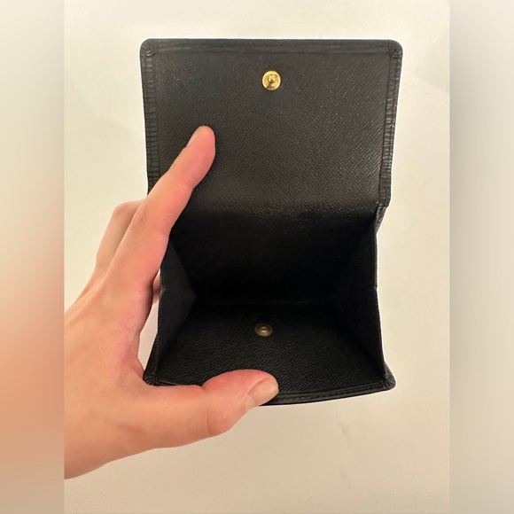 BEAUTIFUL! Vintage Louis Vuitton Epi Leather Clutch, Wallet and Dust bag Bundle! - Picture 9 of 11